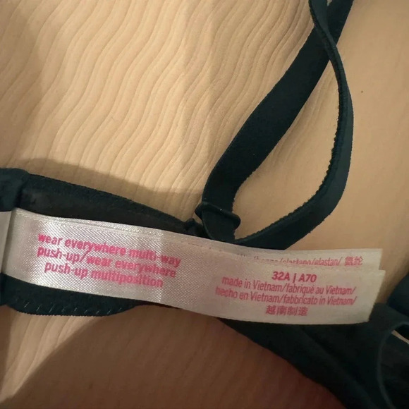 Victoria's Secret PINK Wear Everywhere multi way SZ 32 A Padded Push Up Bra - Picture 6 of 8